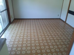 団地ダイニングの床をプチリフォーム